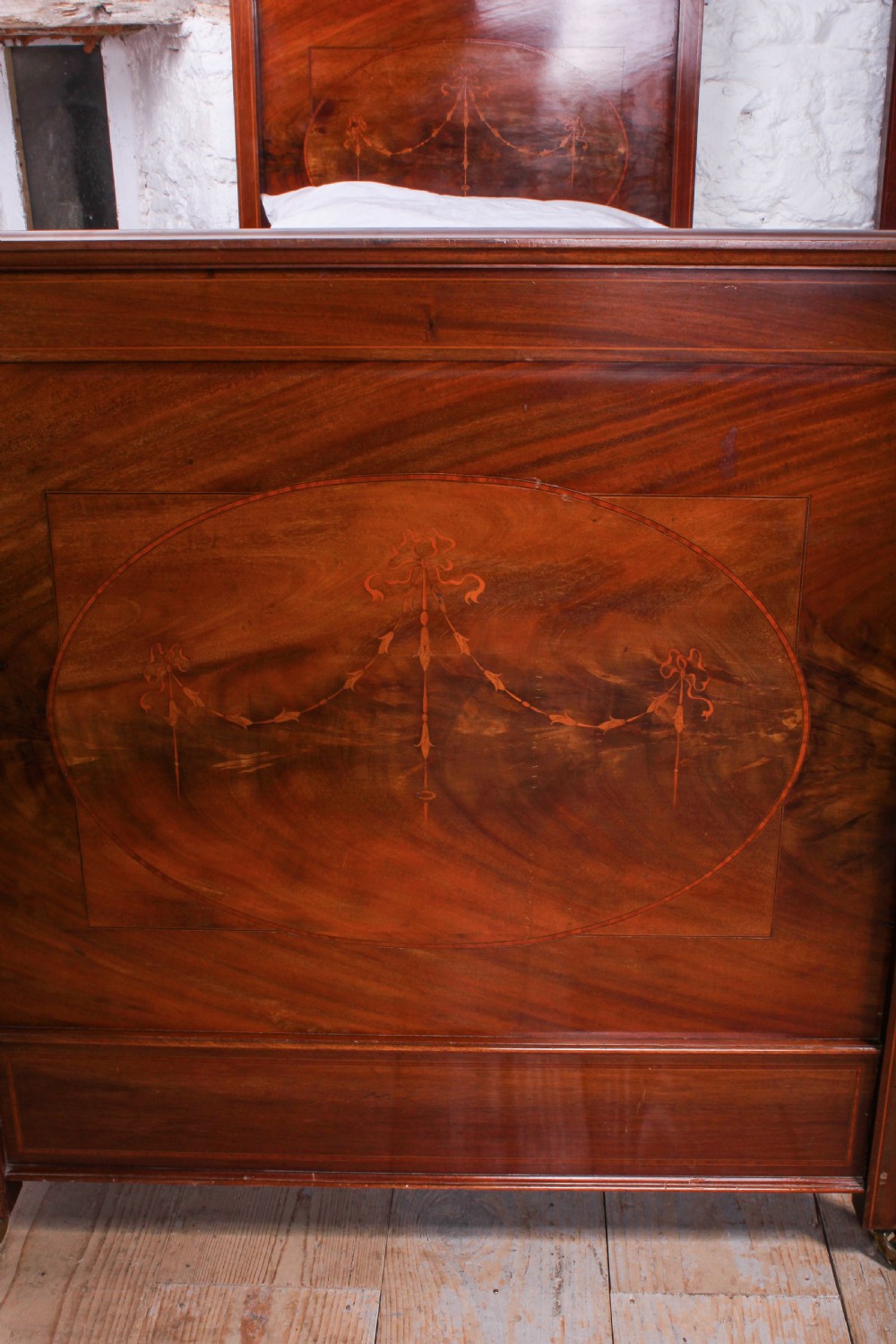 Lovely pair of walnut single beds with inlay detail View VI