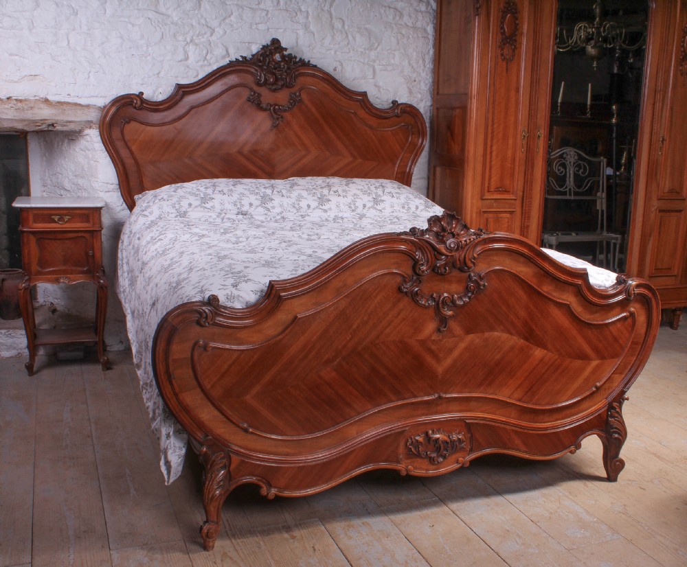 Beautiful king size Louis XV style bed