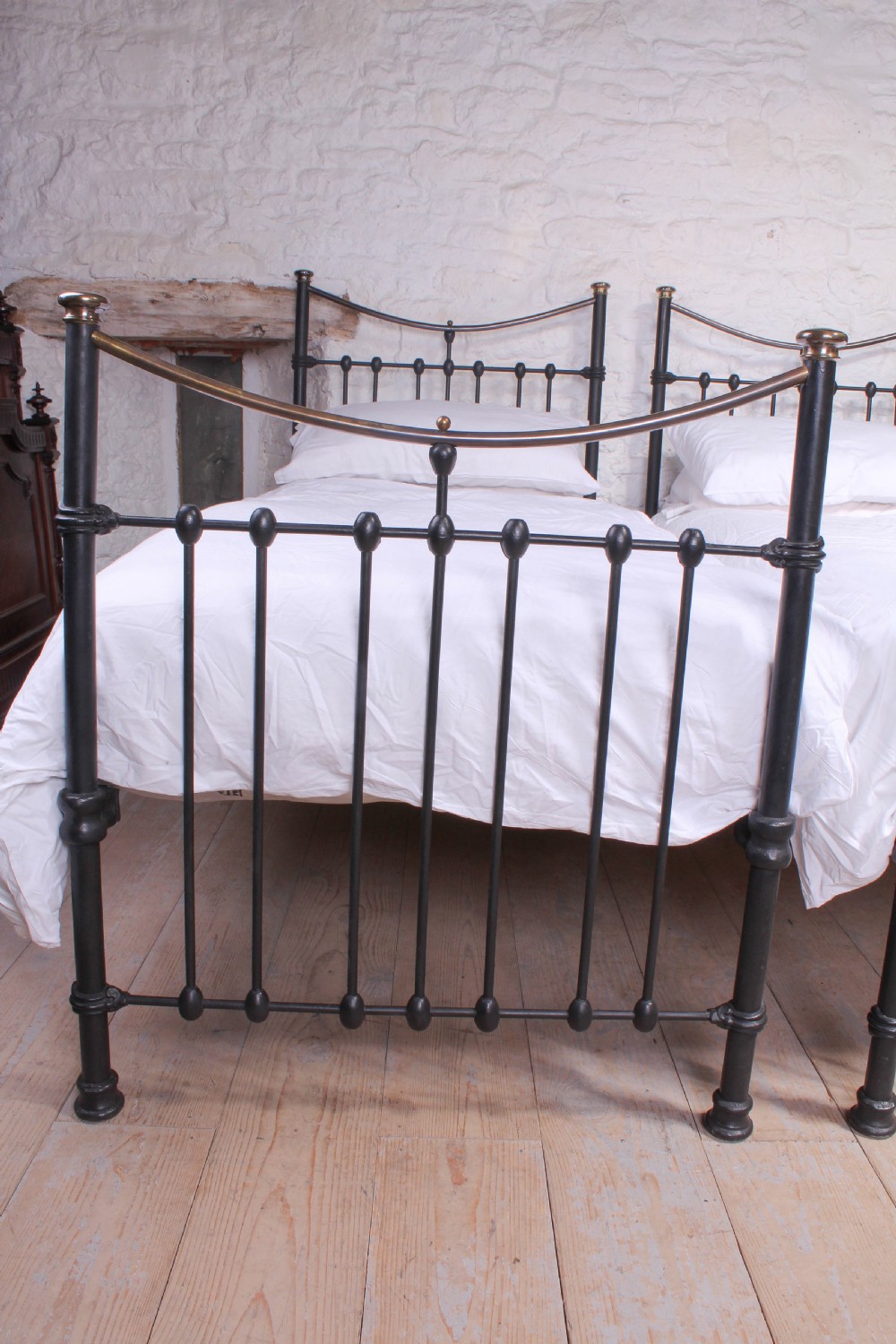 Pair of Edwardian single brass and iron beds (can be joined) View V
