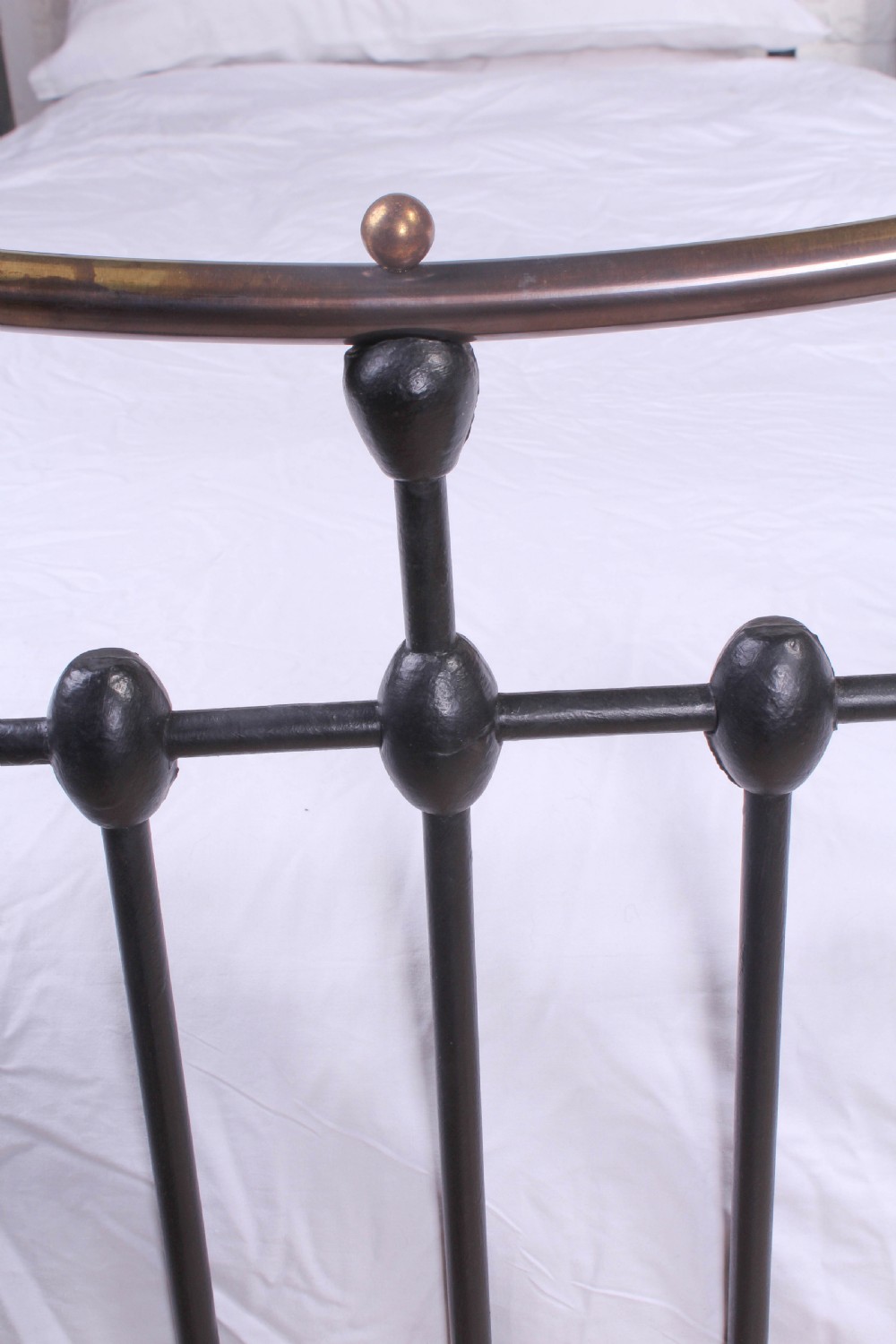 Pair of Edwardian single brass and iron beds (can be joined) View VI