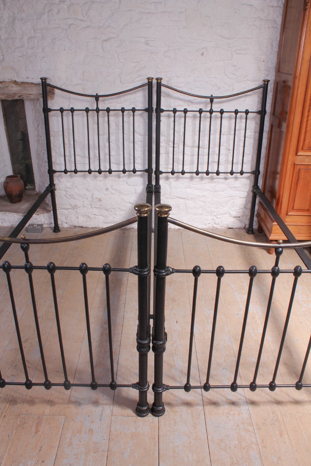 Pair of Edwardian single brass and iron beds (can be joined) View X