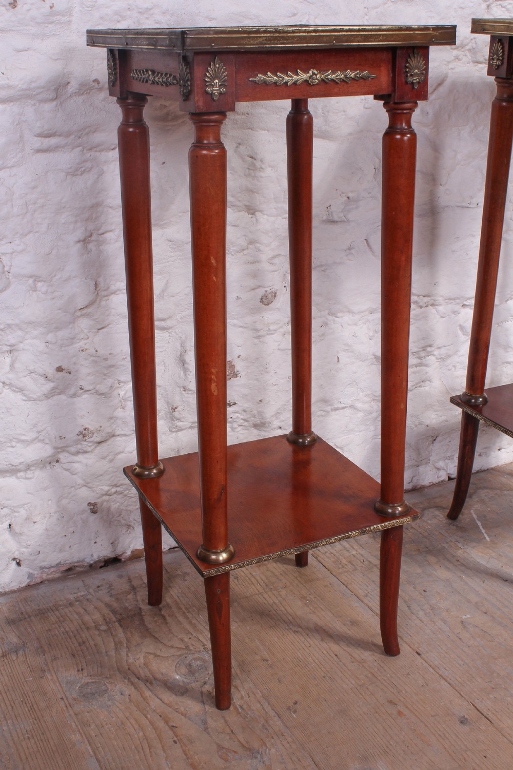 Attractive pair of elegant mahogany bedside tables View IV