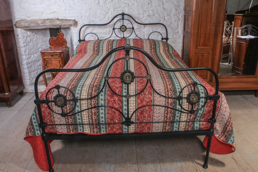 Lovely early Victorian iron and brass 5Ftking size bed View V