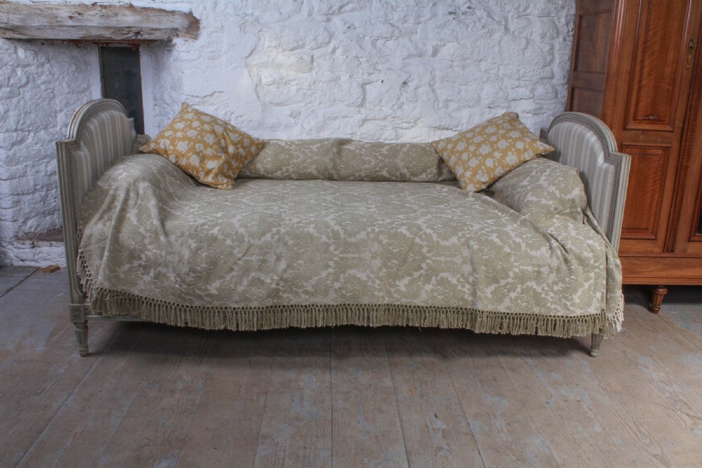 Very attractive French upholstered day bed View V