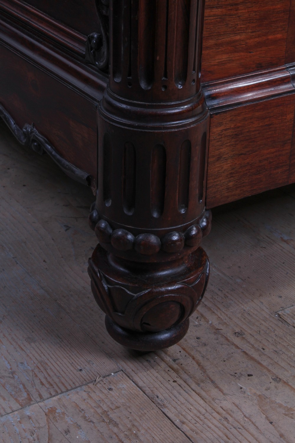 Spectacular Rosewood carved double bed View V