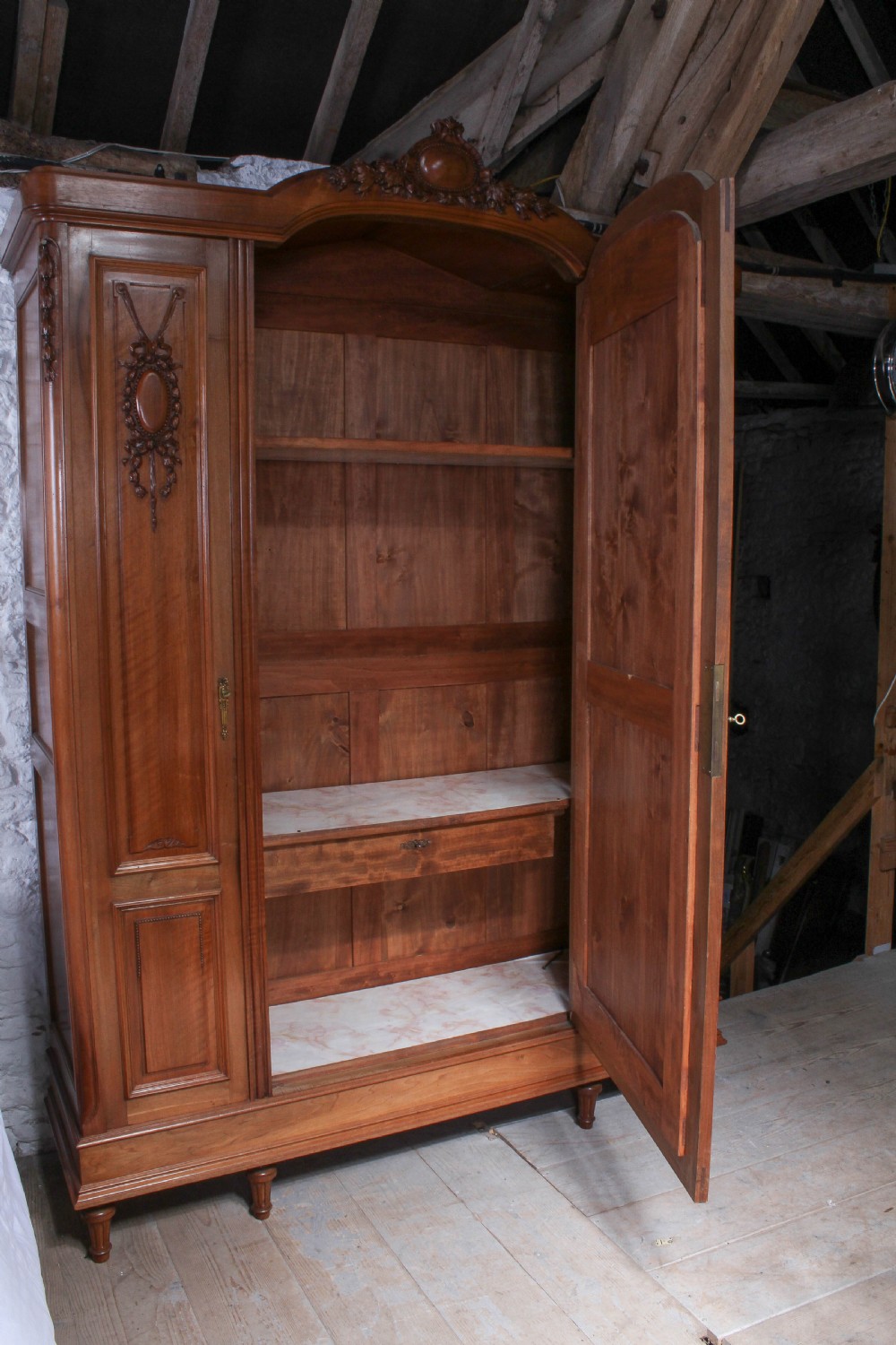 Solid cherry king size bed (matching armoire separate) View XIII