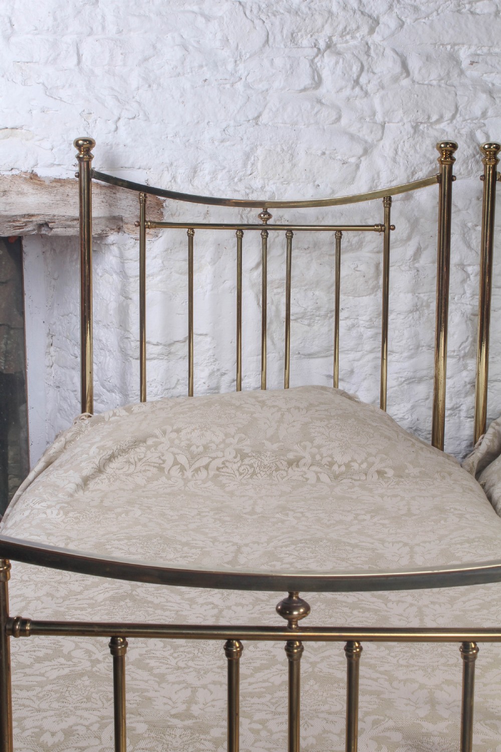 Elegant simple pair of Edwardian brass single beds  View III