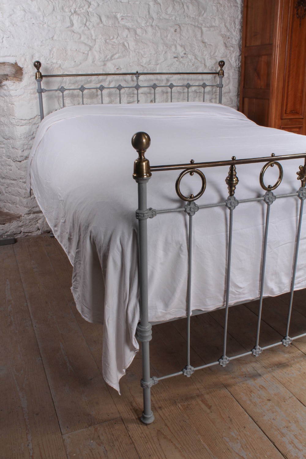Lovely French 5Ft king size brass and iron bed  View V