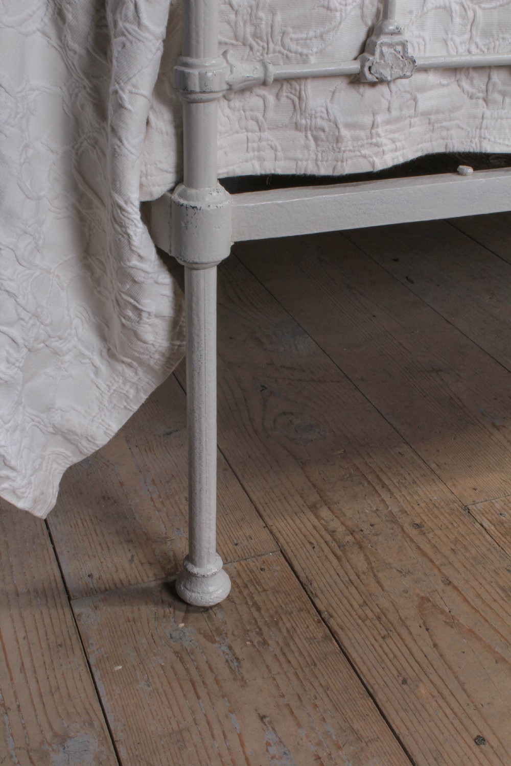 Classic Victorian 5Ft brass and iron king size  View VI