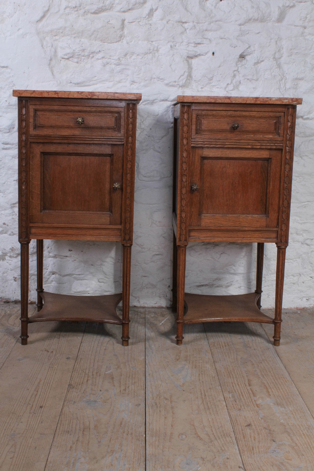 Nice pair of  matching oak bedsides  View IV