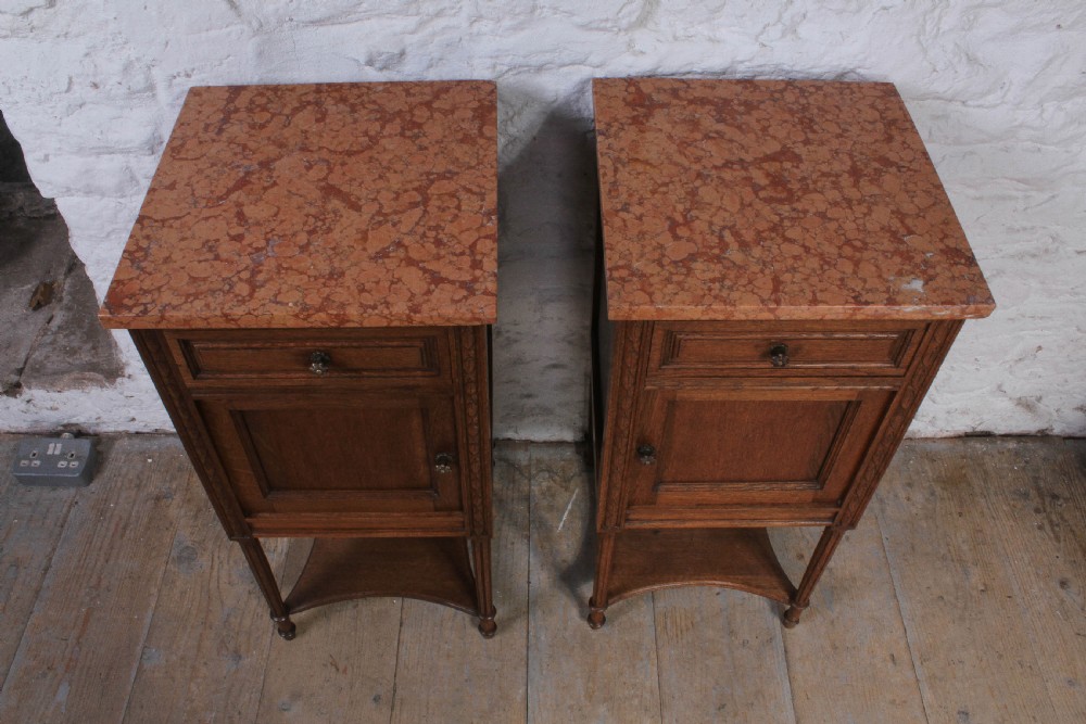 Nice pair of  matching oak bedsides  View V
