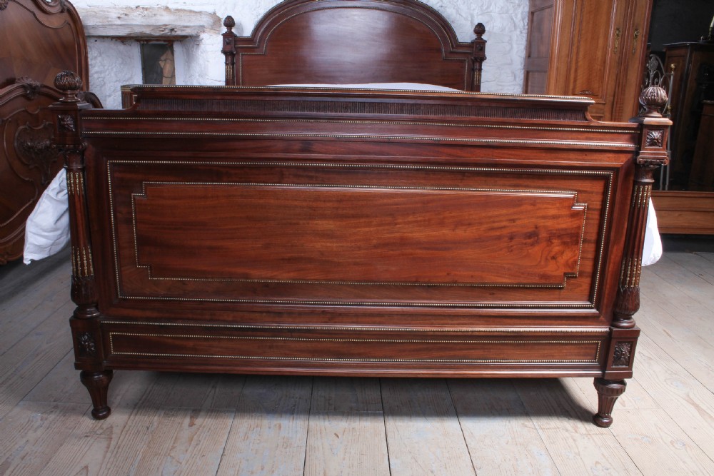 Fabulous quality solid mahogany king size bed made in Paris View V