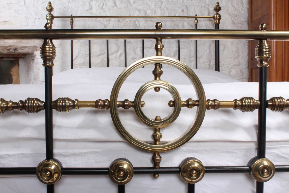 Handsome Victorian king size brass and iron bed View V