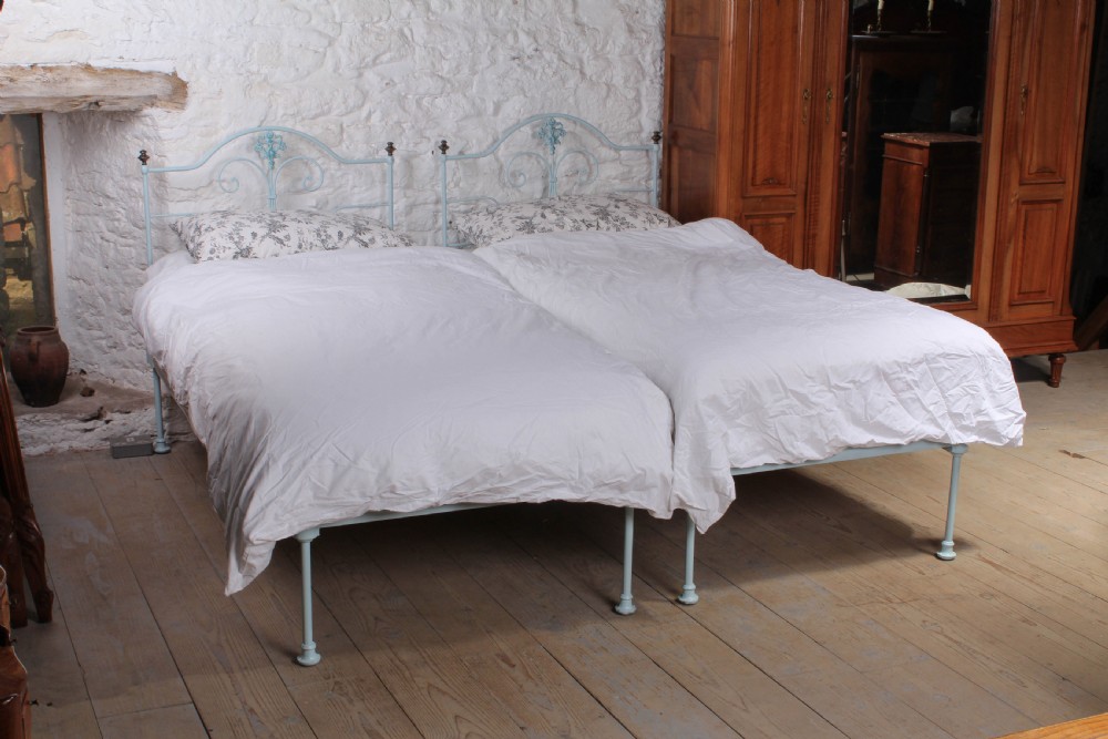Pretty pair of forged iron no end single beds (can be joined)