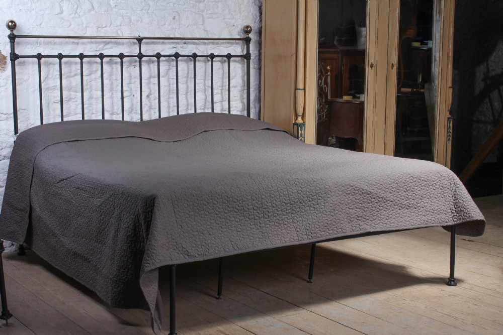 Attractive simple classic Victorian super king size no end bed
