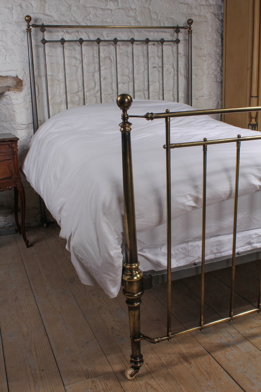Stunning Winfield burnished iron and brass king size bed View IV