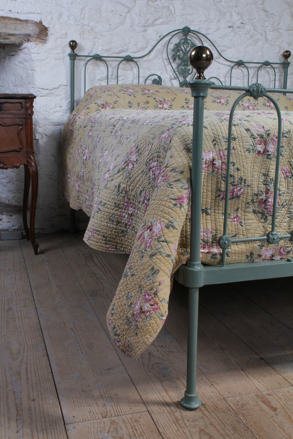 Very lovely early Victorian king size bed  View III