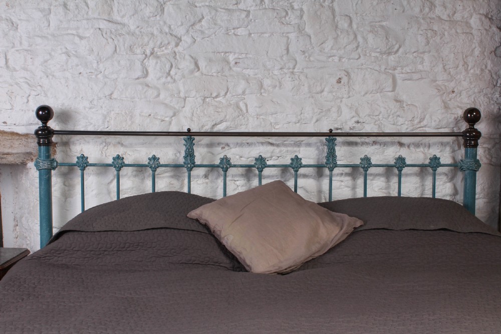 Super king size Victorian brass and iron bed  View II
