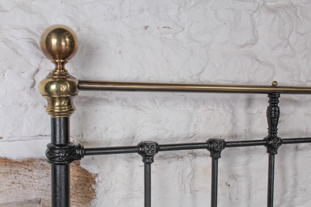 Classic Victorian  6Ft super king size no end bed View IV