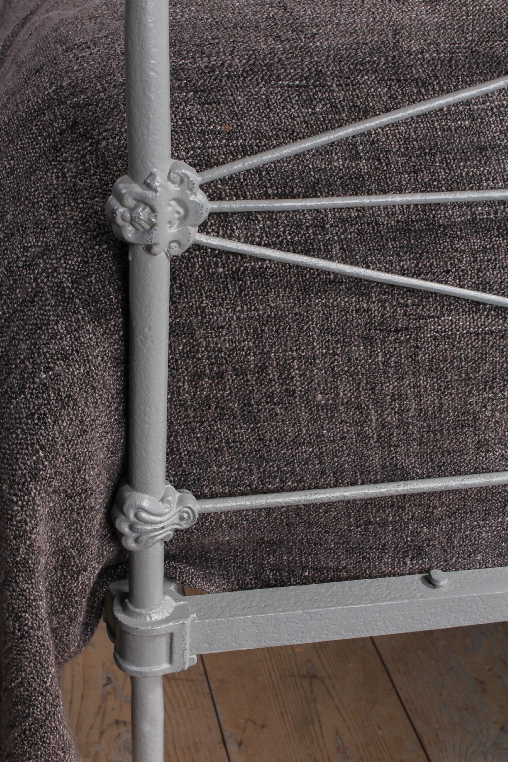 Simple Irish all iron king size bed View V
