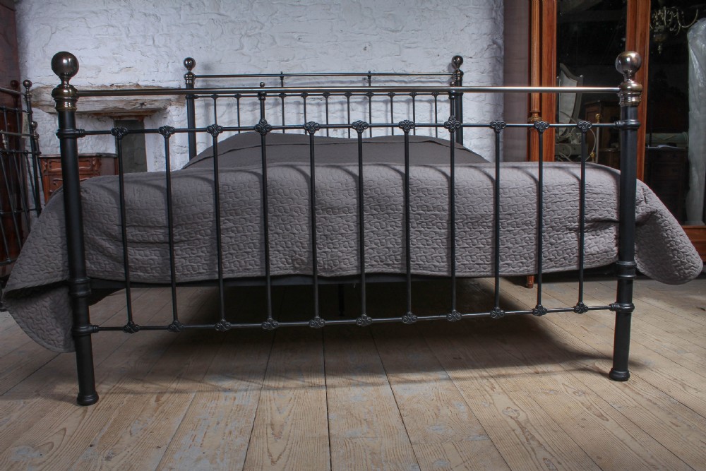 Handsome super king size 6Ft classic Victorian brass and iron bed View III