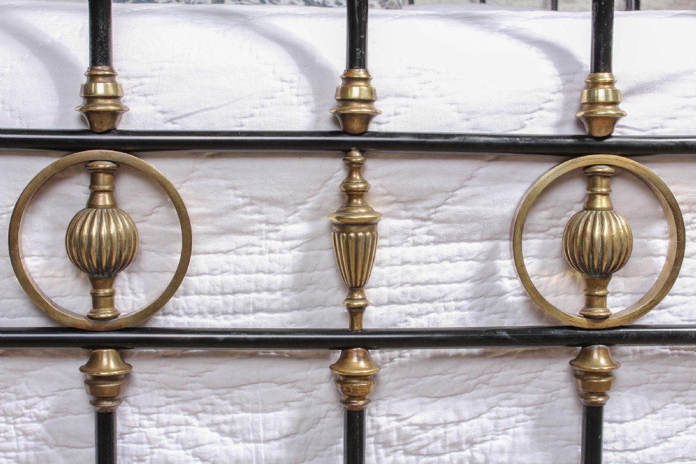 Fabulous rare super king size 6Ft Victorian brass and iron bed View IV