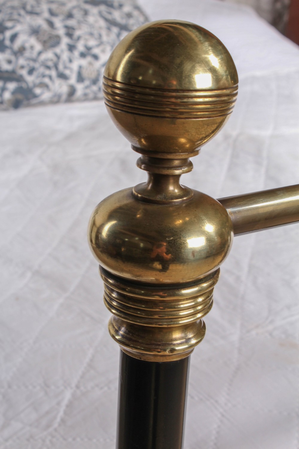 Fabulous rare super king size 6Ft Victorian brass and iron bed View IX