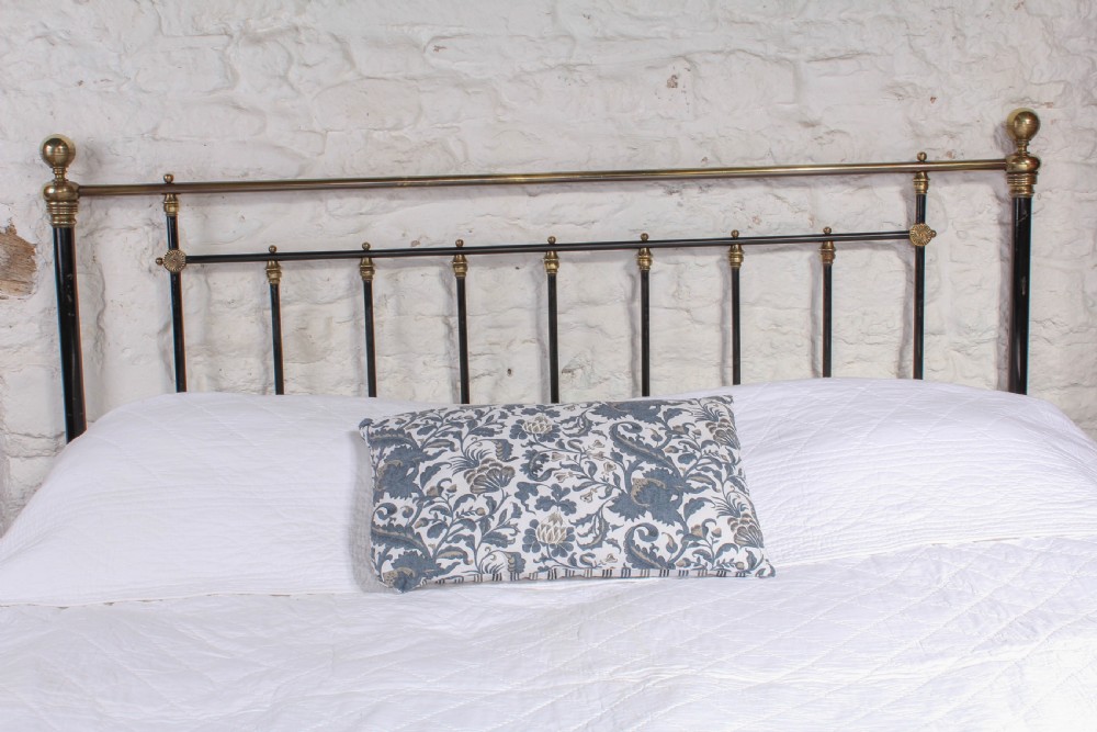 Fabulous rare super king size 6Ft Victorian brass and iron bed View X