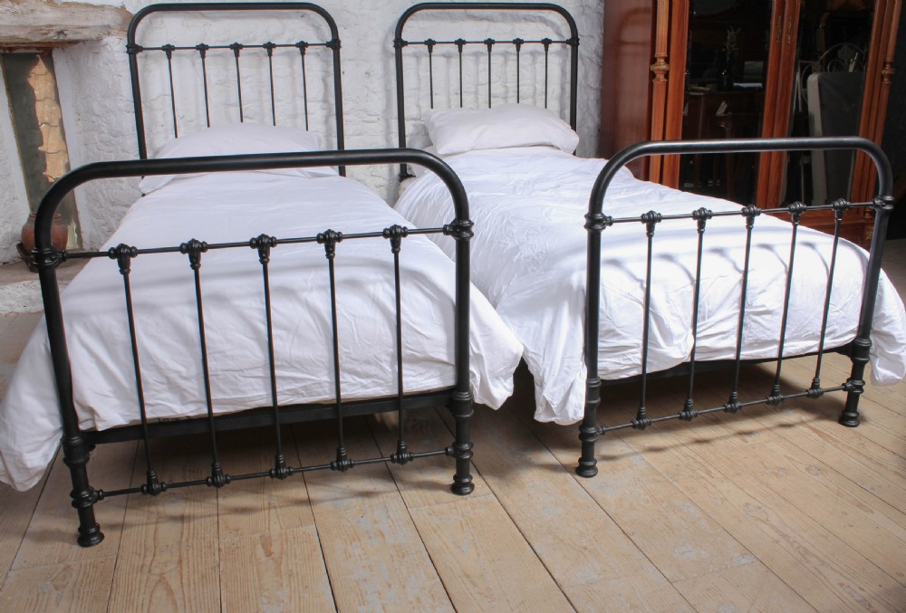 Very nice pair of French all iron single beds View IV