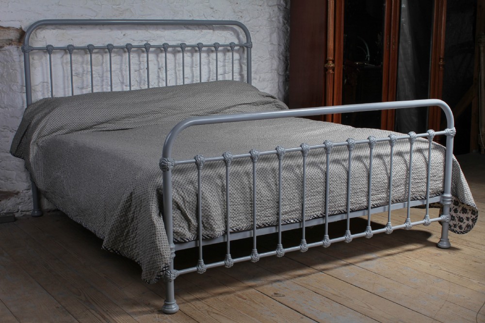 Amazing quality  simple 6Ft super king size French all iron bed