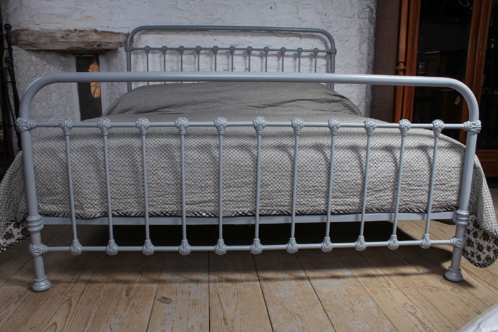 Amazing quality  simple 6Ft super king size French all iron bed View V