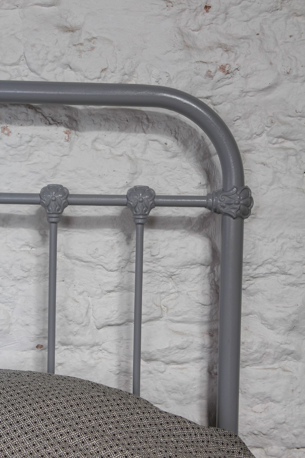 Amazing quality  simple 6Ft super king size French all iron bed View VII