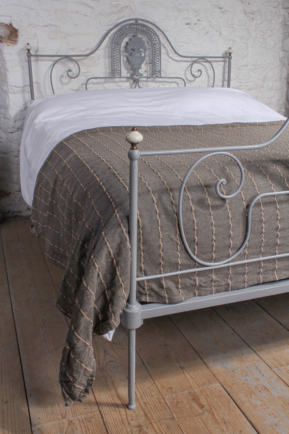 Very pretty Portuguese king size iron bed View II