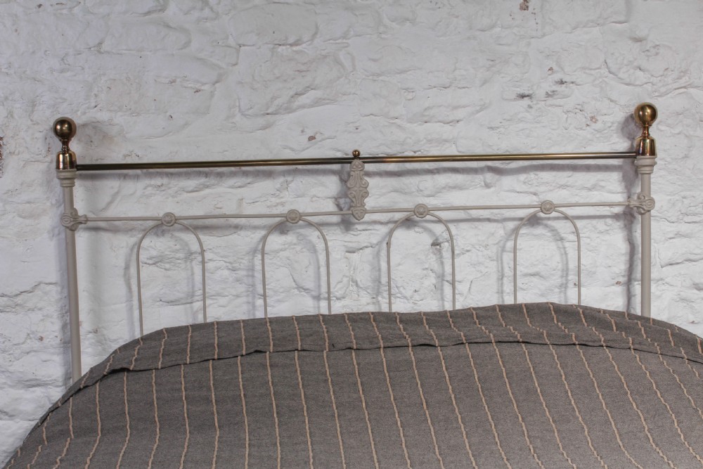 Unusual and individual Victorian brass and iron double bed View IV