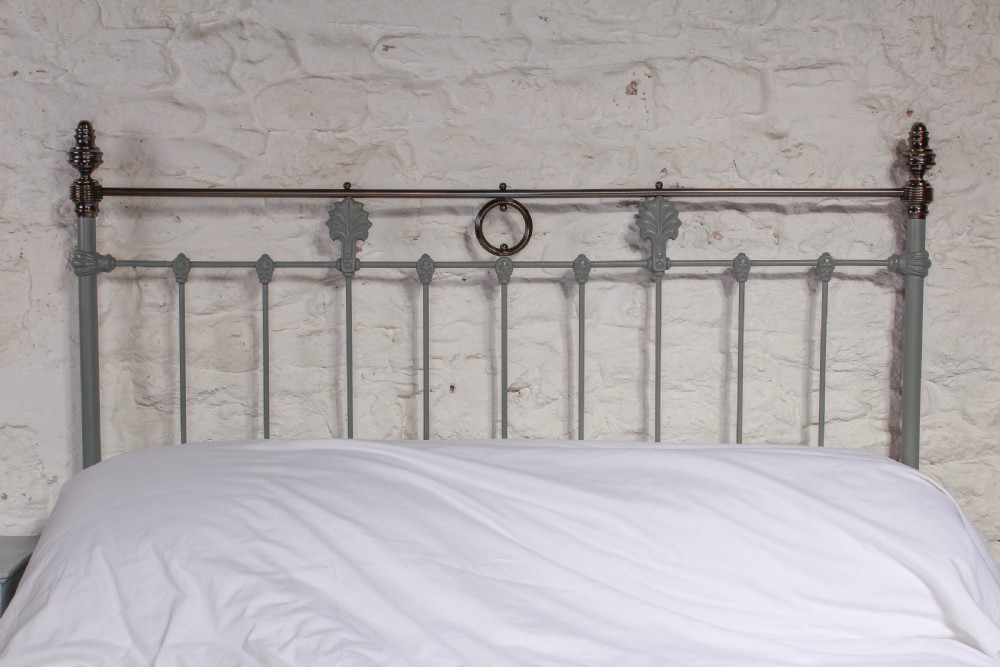 King size classic Victorian French brass and iron bed View V