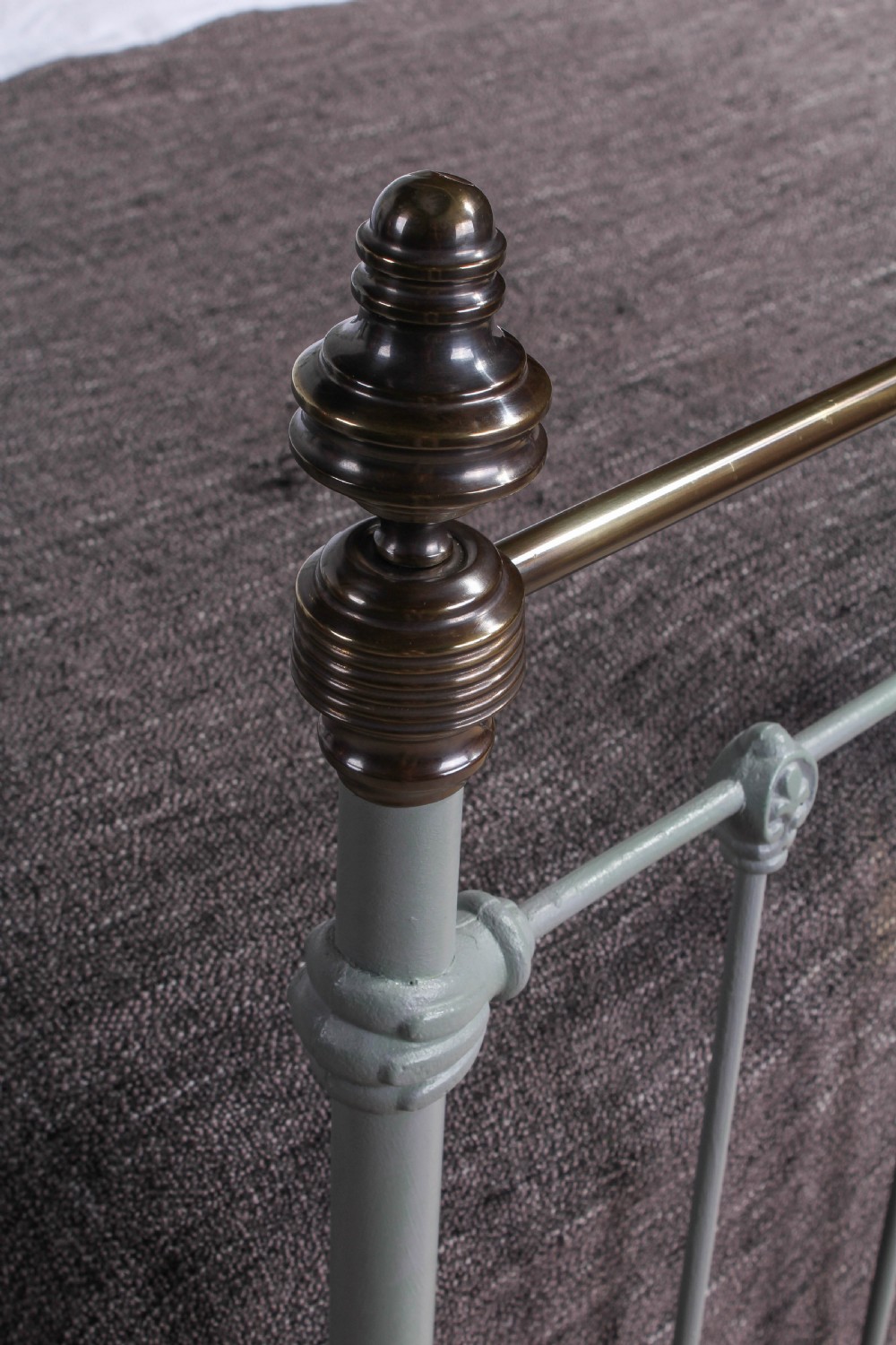 King size classic Victorian French brass and iron bed View VI