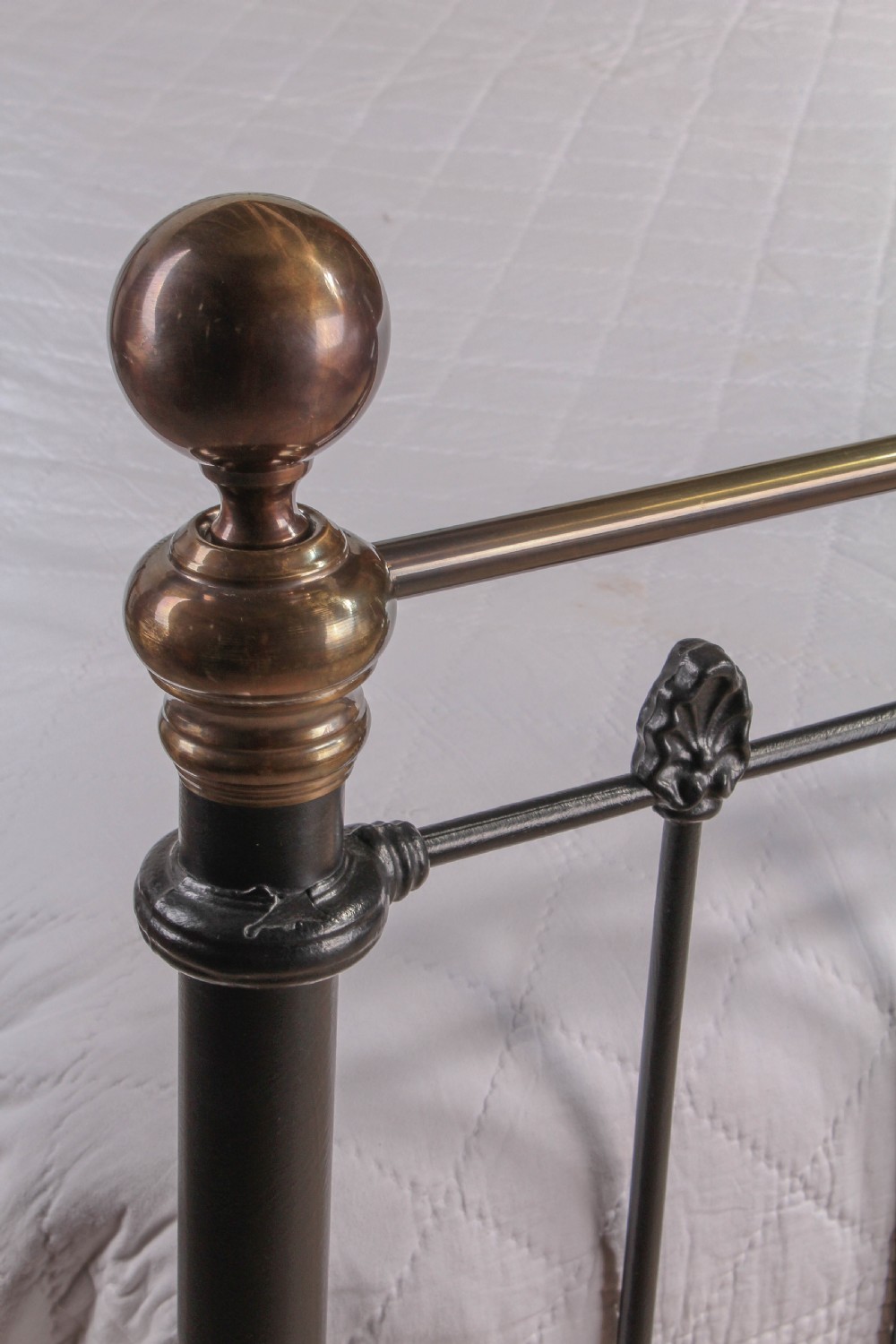 Handsome super king size 6Ft brass and iron bed View II