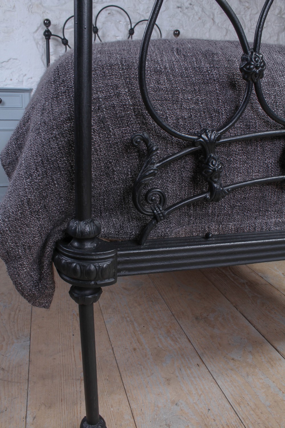 Beautiful rare all original Scholbred single bed View V