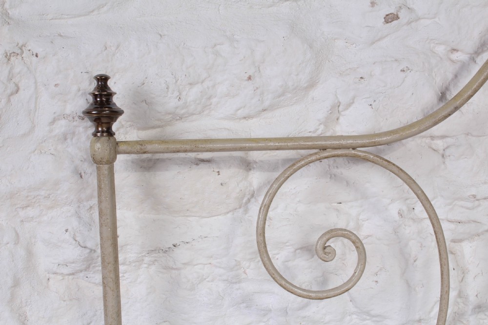 Very lovely Forged iron no end double bed View VI