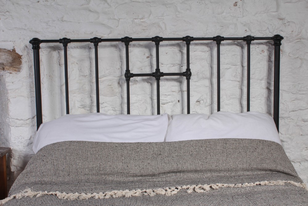 Good quality simple all iron double bed View III