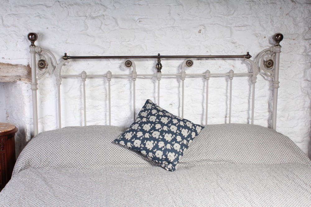 Rare super king size 6ft Victorian brass and iron bed View V