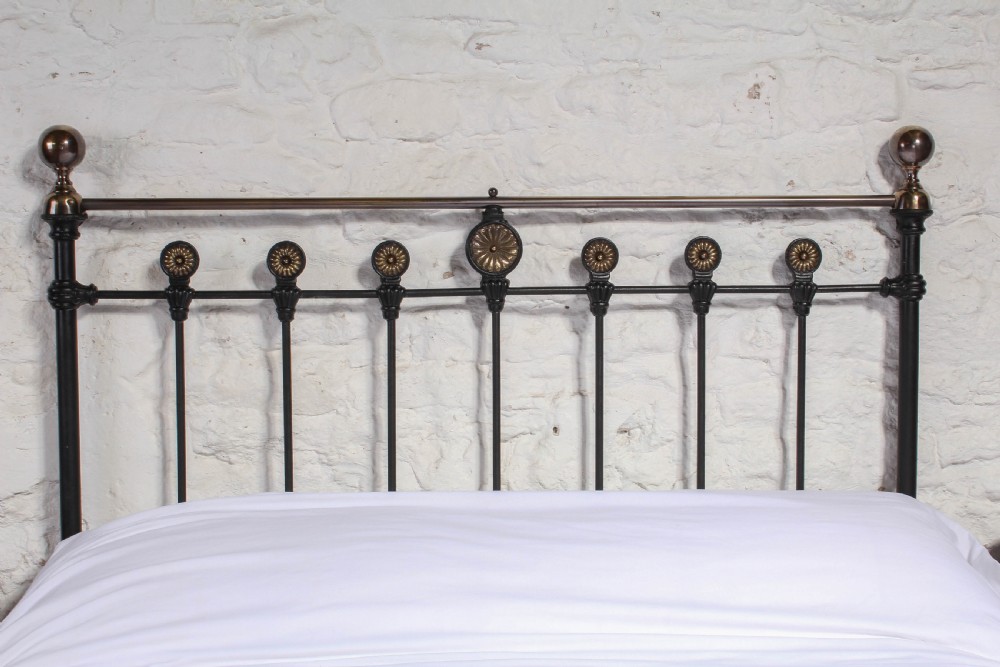 Very nice Victorian brass and iron double bed View VII