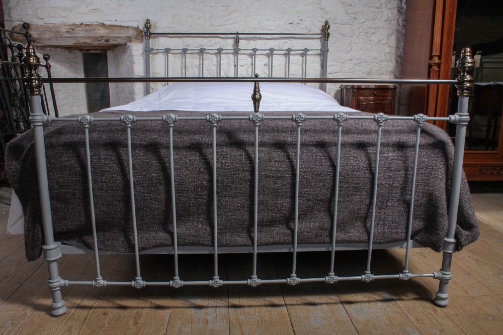 Classic Victorian French king size brass and iron bed View IV