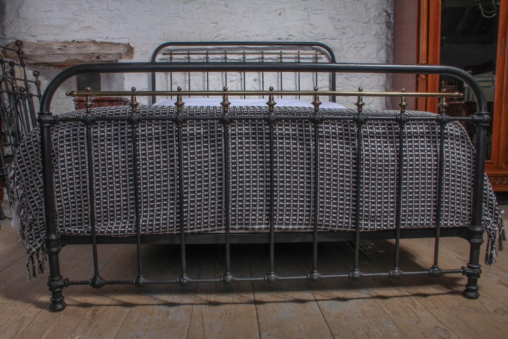 Lovely simple king size French iron bed  View IV