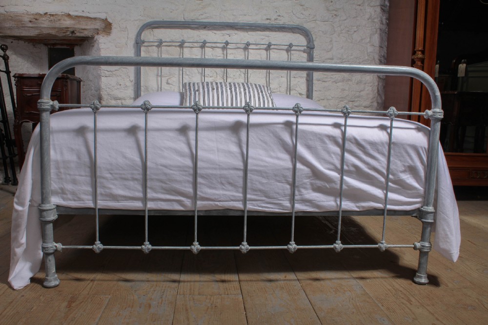 Fashionable Simple French all iron double bed View II