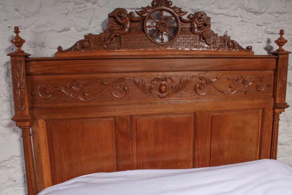  Lovely Chestnut double Breton bed View VII