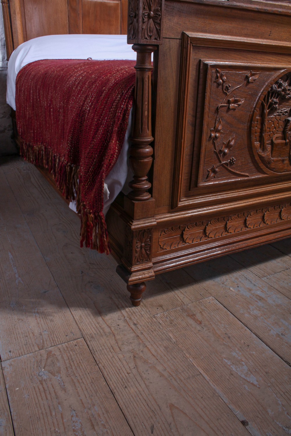  Lovely Chestnut double Breton bed View X