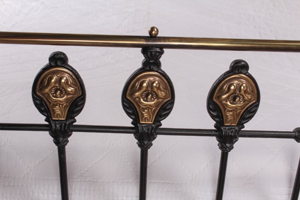 Classic Victorian 6Ft super king size brass and iron bed View IV