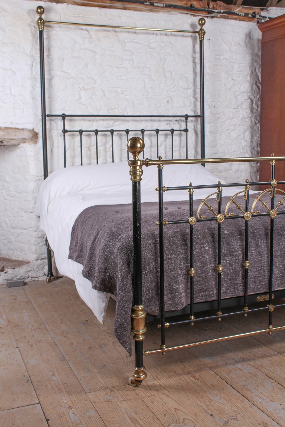 Handsome Victorian king size half tester bed View X