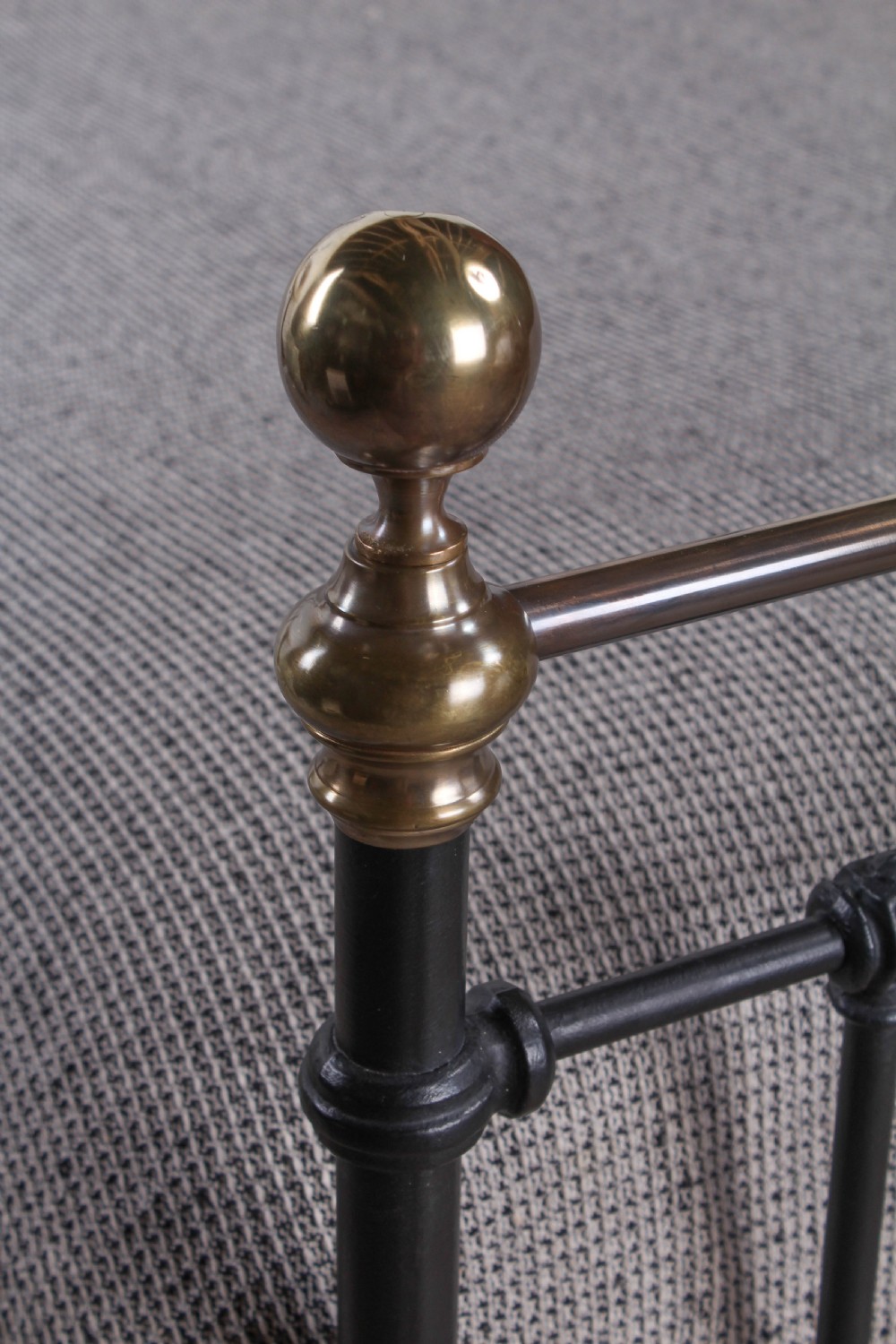 Handsome Classic Victorian 5Ft king size bed View VI
